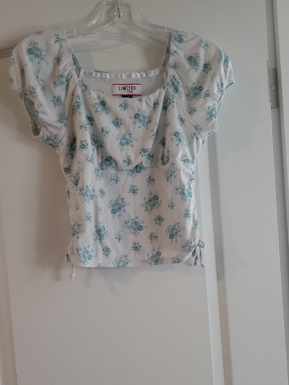 Limited Too White Floral Scoop Neck Top with Teal Print